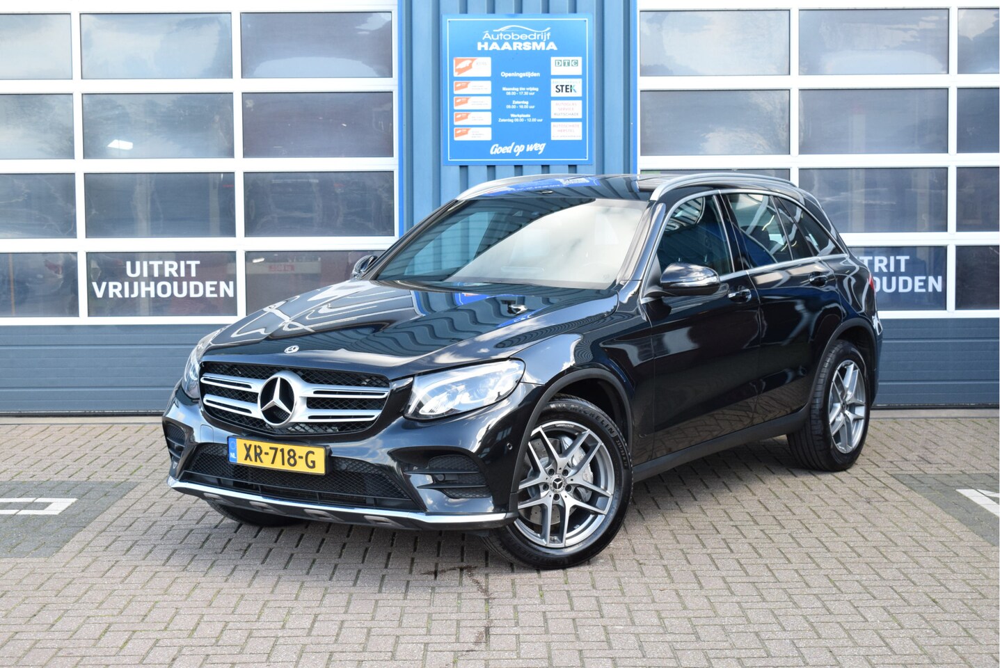 Mercedes Benz GLC Klasse 250 D 4MATIC Sport Edition AMG Line Navi