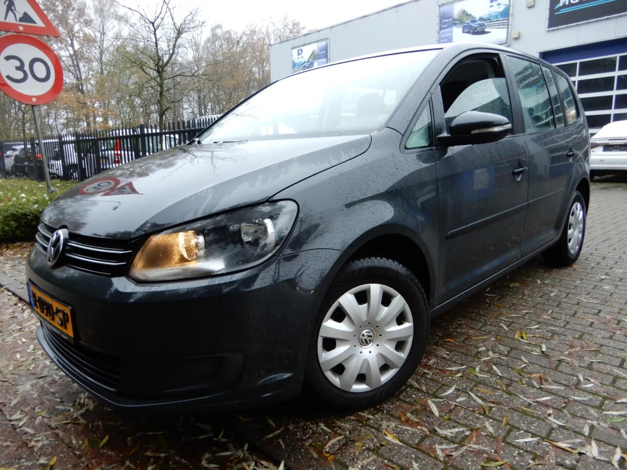 Volkswagen Touran 1 2 TSI Highline BlueMotion 2014 Benzine Occasion