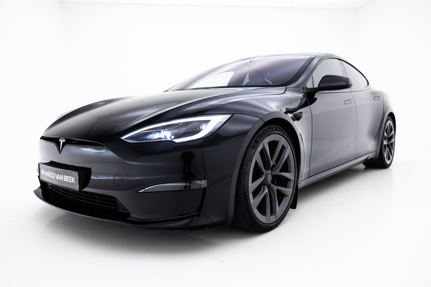 Tesla Model S Plaid 1020 PK 21 Autopilot Solid Black XPEL