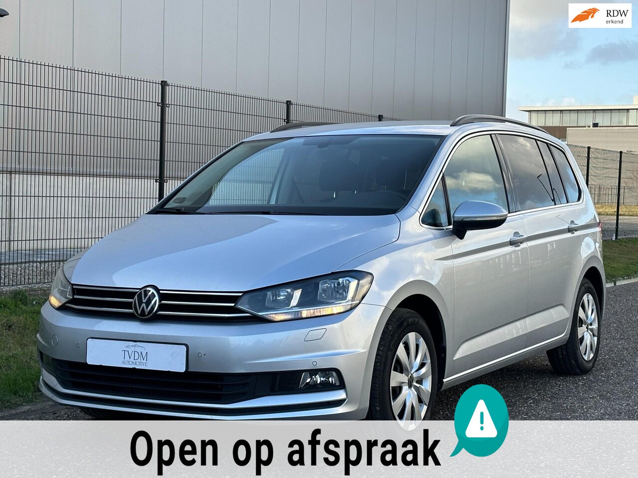 Volkswagen Touran 1 5 TSI Comfortline 7p Apple Carplay Cruise 2020