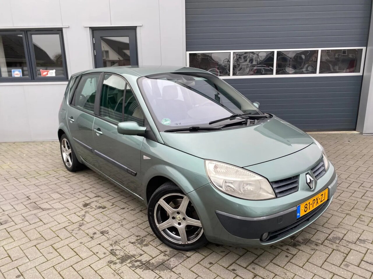 Renault Scénic 2 0 16V Privilège Comfort 2005 Benzine Occasion te