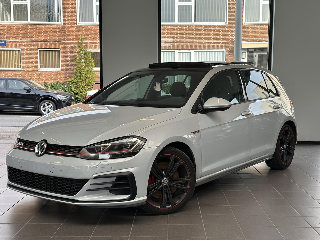 Volkswagen Golf Tsi Gti Performance Pano Apple Jaar Garantie