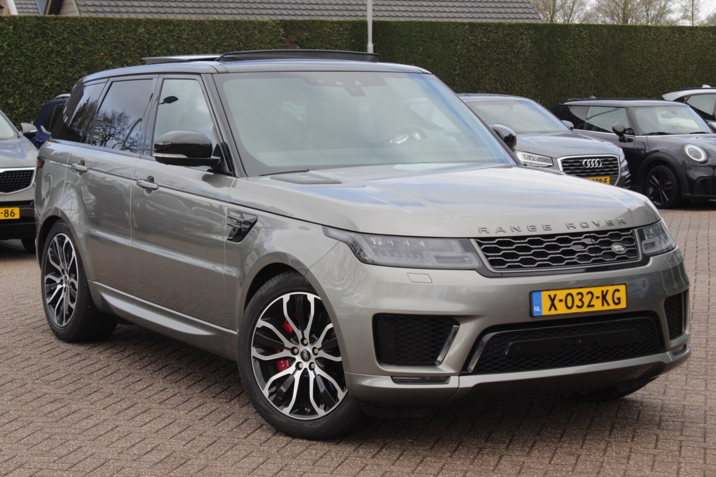 Land Rover Range Rover Sport P400e HSE Dynamic Stealth Panoramadak