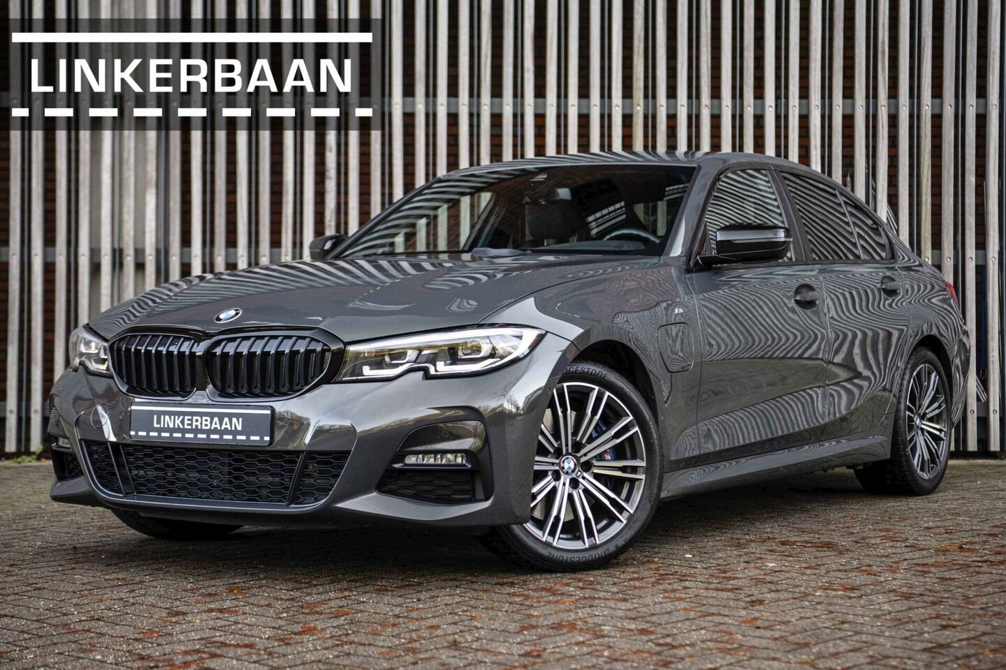 BMW 3 Serie 330e Hybrid M Sport Individual Adapt Onderstel Live