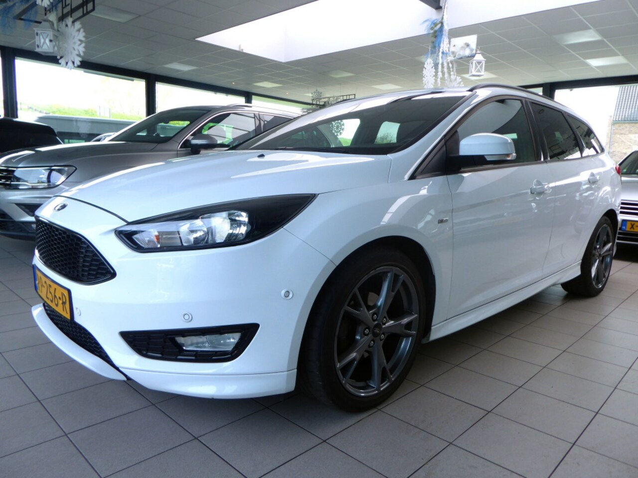 Ford Focus Wagon 1 0 ST Line Navi Trekh 18 LMVÂ 2017 Benzine