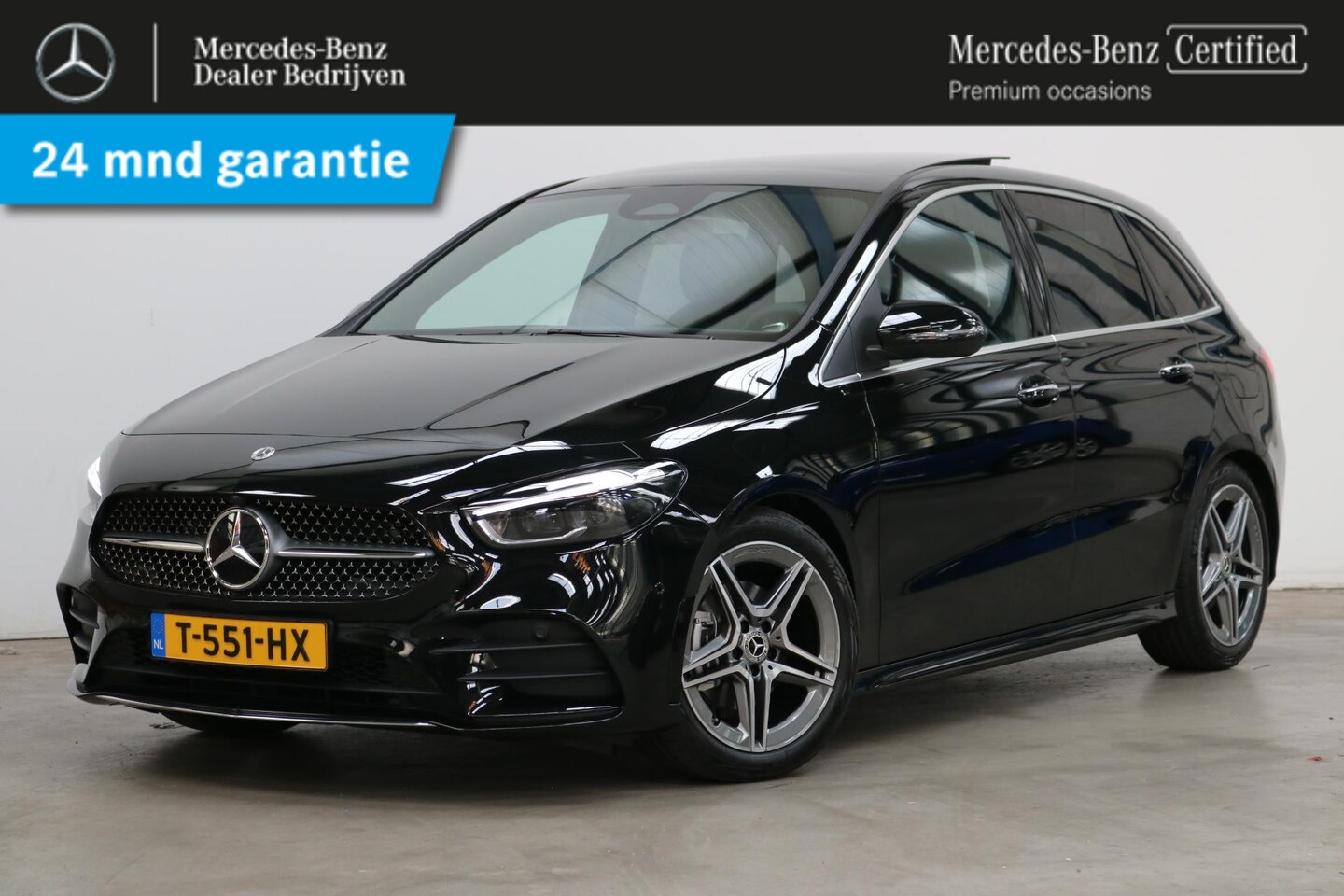 Mercedes Benz B Klasse 200 AMG Line Panorama Dak Trekhaak 2023