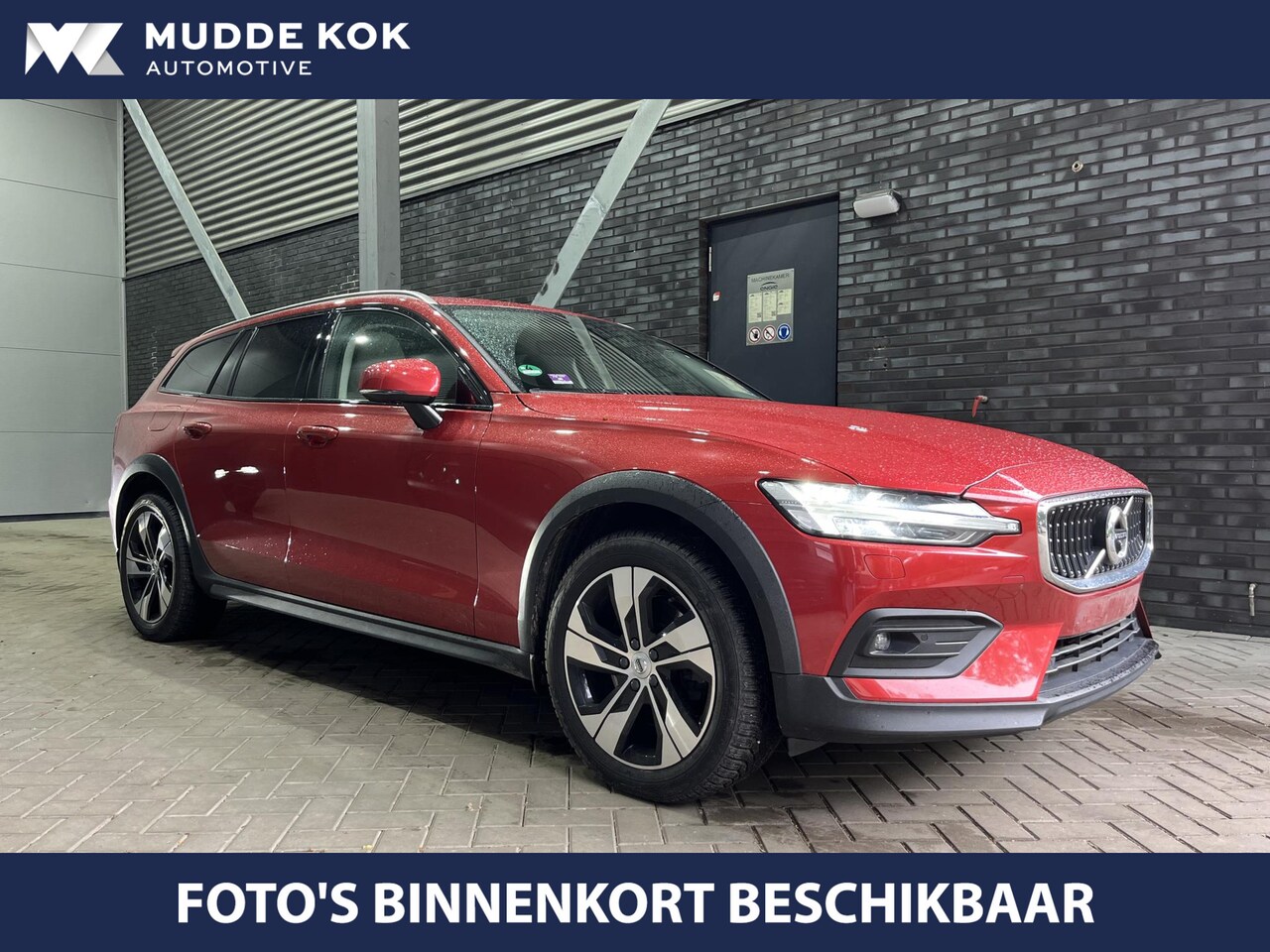 Volvo V60 D4 AWD Pro Bowers Wilkins Panoramadak ACC BLIS 360