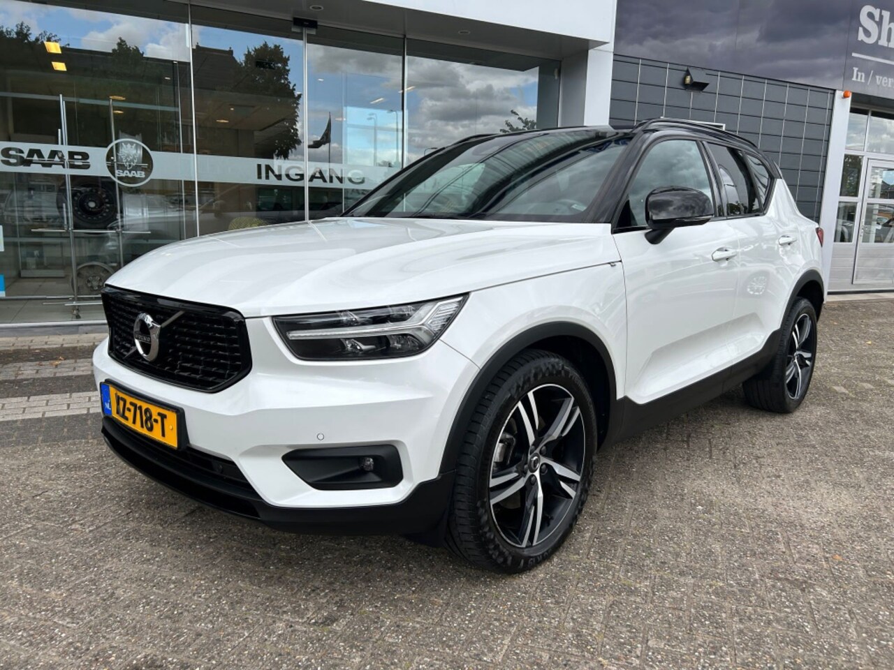 Volvo Xc T R Design Benzine Occasion Te Koop Op Autowereld Nl