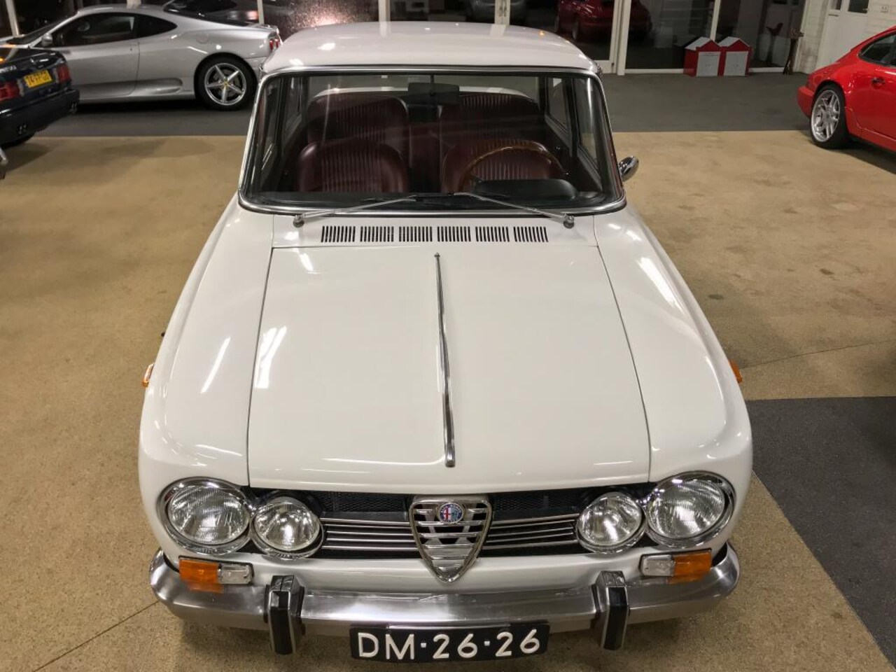 Alfa Romeo Giulia 1 6 Super 1969 Oldtimer Gerestaureerd