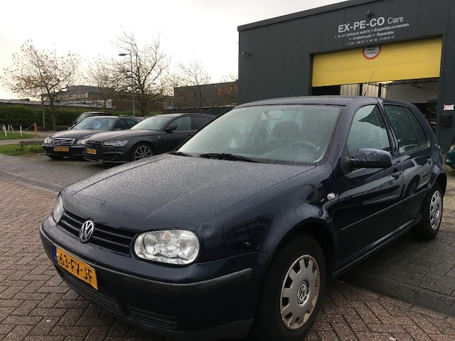 Maak een bed Sinewi boekje Volkswagen Golf 1.6 16V 2000 Benzine - Occasion te koop op AutoWereld.nl
