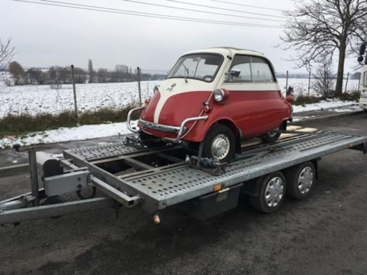 Jan Auto transport in en verkoop Auto Groot