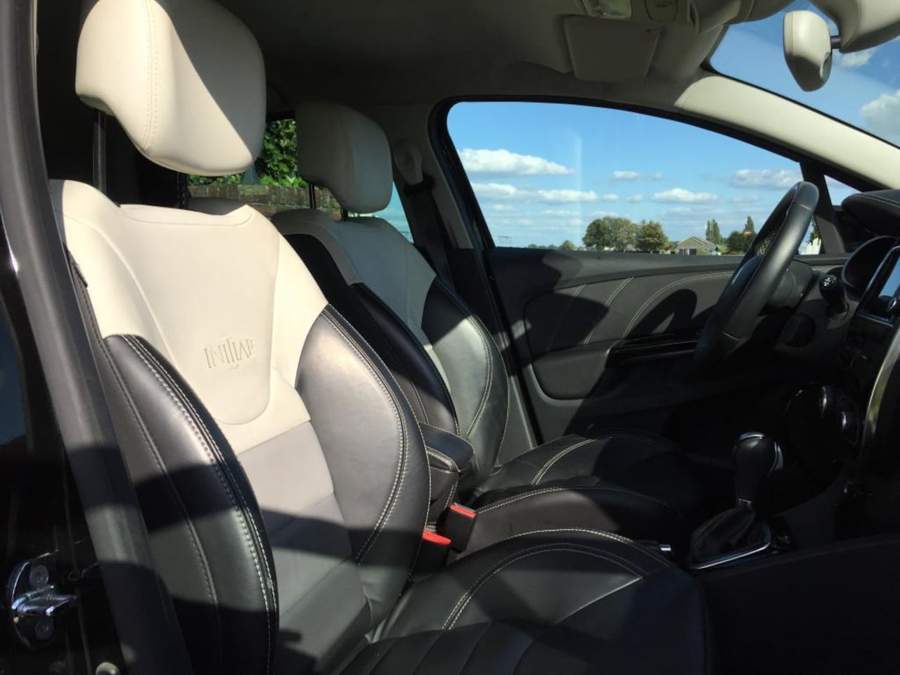 renault-clio-initiale-paris-r-link-automaat-bi-xenon.jpg