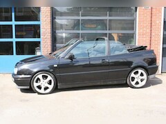 Volkswagen Golf Cabriolet - 1.8