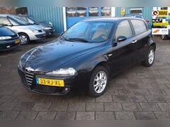 Alfa Romeo 147 - 1.9 JTD Distinctive