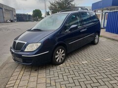 Lancia Phedra - 3.0-24V V6 Executive