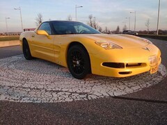 Chevrolet Corvette - 5.7L V8 Coupe