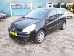 Renault Clio - 1.5 dCi Authentique