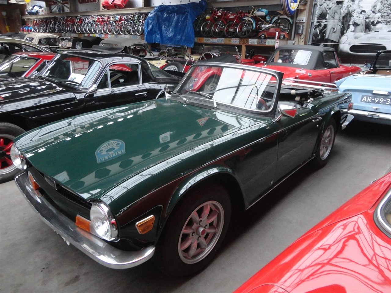 Triumph TR6 - Soft Top PI benzine injectie - AutoWereld.nl