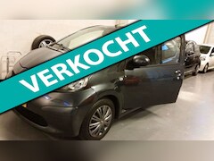 Toyota Aygo - 1.0/AIRCO/Elektra pakket/Nw Apk/Garantie