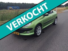 Peugeot 206 CC - 2.0-16V LEER KOUDE AIRCO NAP