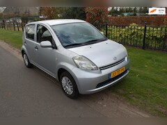 Daihatsu Sirion 2 - 1.3-16V Comfort Nieuwe APK bij aflevering