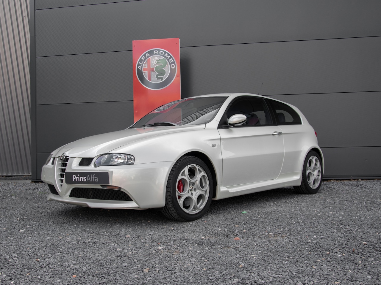 alfa-romeo-147-3-2-v6-gta-3-2-v6-gta.jpg