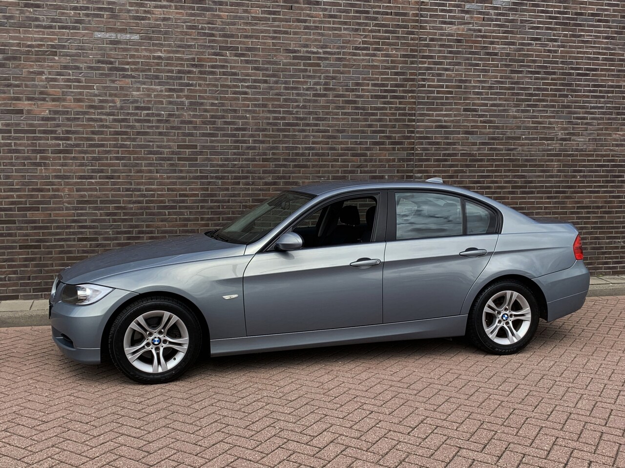 BMW 3-serie - 320d EXECUTIVE CLIMATE CRUISE LM VELGEN PDC - AutoWereld.nl