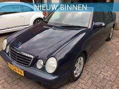 Mercedes-Benz E-klasse - E 200 CDI; SEDAN