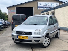 Ford Fusion - 1.4-16V Core/Stuurbkr/C.V/Nieuwe APK