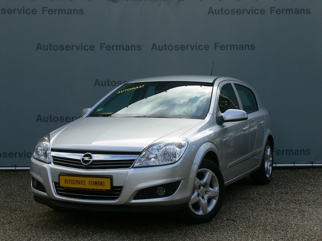 Opel Astra 1.6-16V Automaat - 2007 - navi - PDC 2007 - Occasion koop op AutoWereld.nl