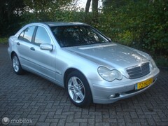 Mercedes-Benz C-klasse - 200 CDI Aut Airco-Cruise-Navigatie