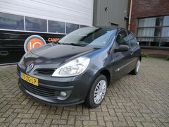 Renault Clio - 1.2-16V Special Line airco nette auto