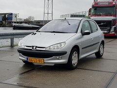 Peugeot 206 - 1.6-16V Gentry APK 06-09-2020