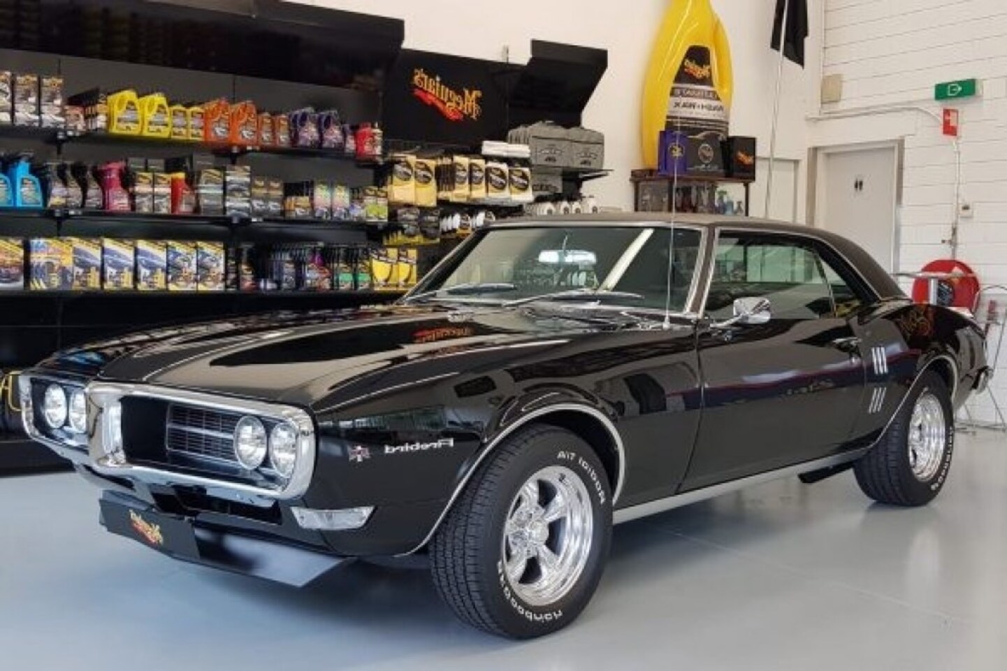 Pontiac Firebird - Coupe with 400.4 Complete Restoration - AutoWereld.nl