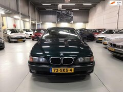 BMW 5-serie - 523i LPG-i|YOUNGTIMER|AUTOMAAT|NWEAPK|BOEKJES|TOPSTAAT