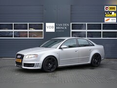 Audi A4 - 4.2 V8 RS4 quattro