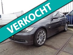 BMW 3-serie - 330d Executive Airco Leder Velgen