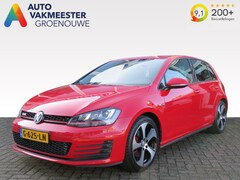 Volkswagen Golf - 2.0 Tsi GTI / Xenon / 18 Inch / Stoelverwarming / Incl 6 maand BOVAG garantie