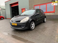 Renault Clio - 1.2 Special Line