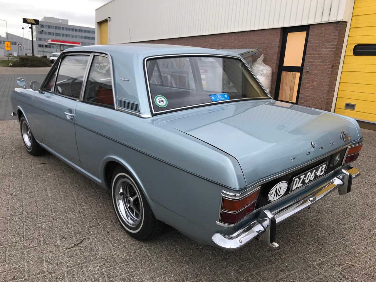 ford-cortina.jpg