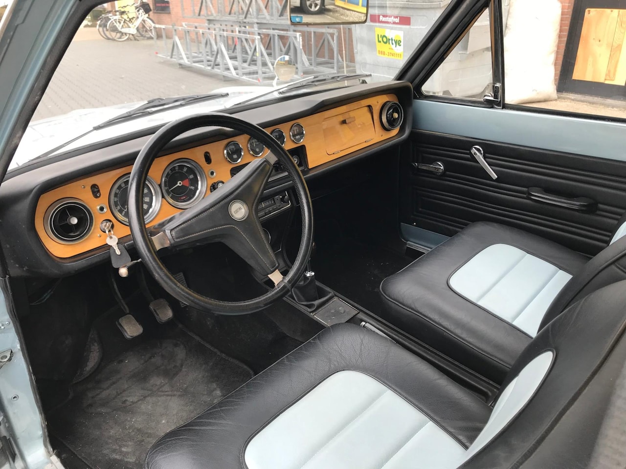 ford-cortina.jpg