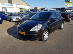 Renault Clio - 1.5 dCi Authentique 5-Drs airco Bj:2006 NAP