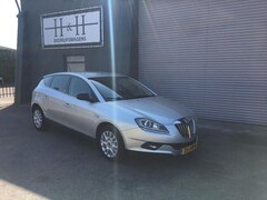 Lancia Delta - 1.4-16V Argento