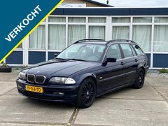 BMW 3-serie Touring - 320i Executive/Clima/CruiseC/Nieuwe APK
