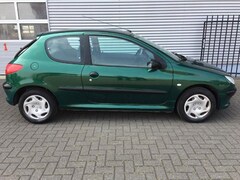 Peugeot 206 - 1.9 XND