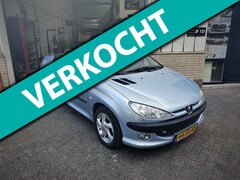Peugeot 206 CC - 1.6-16V Roland Garros New APK/ Airco/ 110PK / Hele nette staat