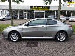 Alfa Romeo GT - 2.0 JTS Progression nw distributie en wp. BJ. 2007