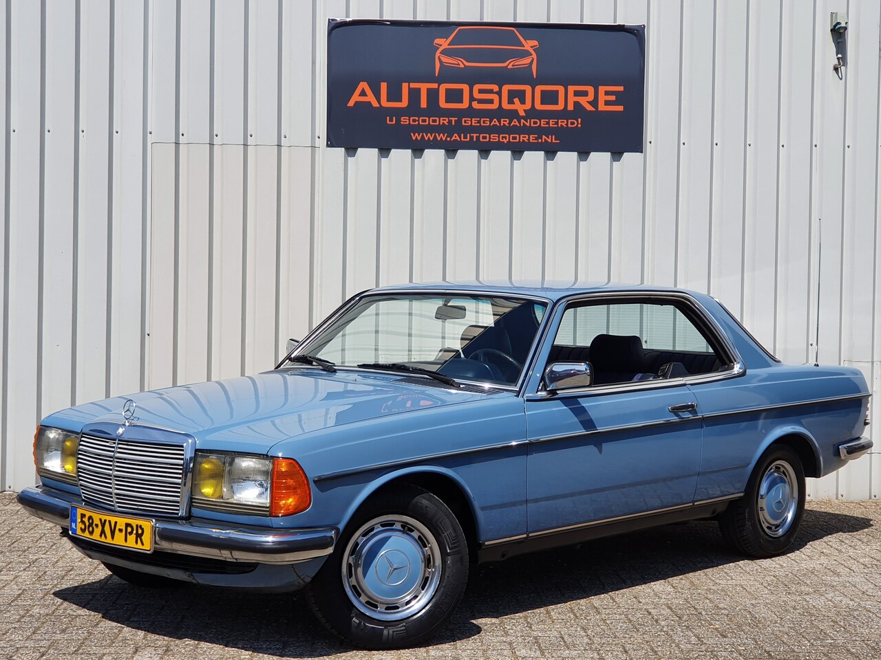 mercedes-benz-230-w123-ce-automaat-topstaat.jpg