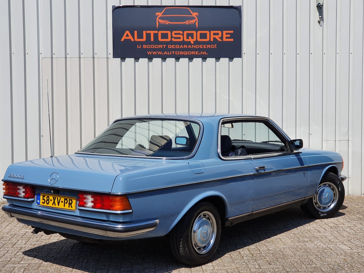 mercedes-benz-230-w123-ce-automaat-topstaat.jpg