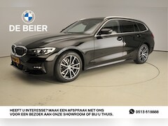 BMW 3-serie Touring - 318I LED / Navigatie / Sportstoelen / Chrome line / Active cruise / Stoelverwarming / DAB